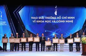 Tổ hợp Công ty CP Gốm Đất Việt đạt giải thưởng Hồ Chí Minh 